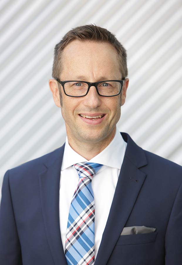 Stellvertretender Vorstand Kundenservice Fabian Wolf
